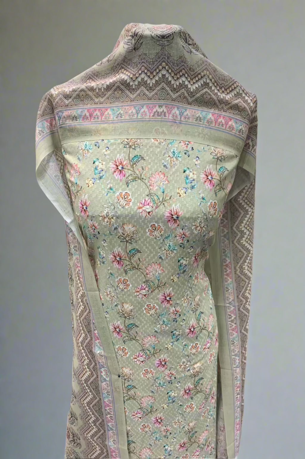 114 Floral Printed Cotton 3pc Unstitched Suit