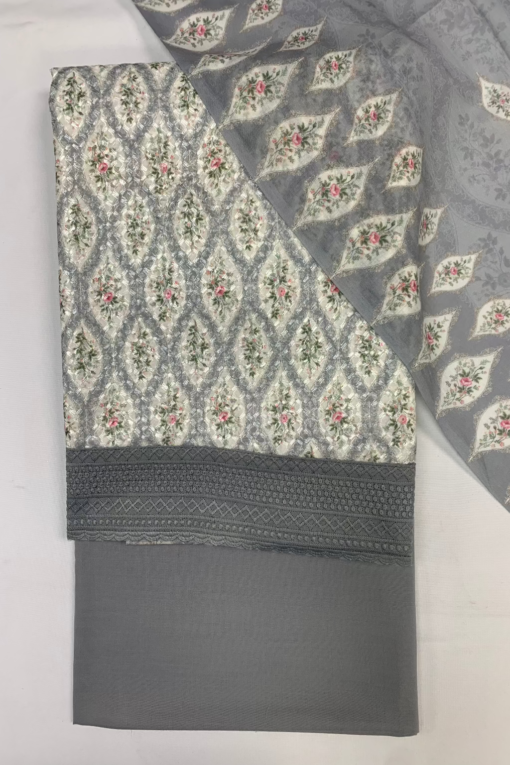 134 Vintage Floral Printed Cotton 3pc Unstitched Suit