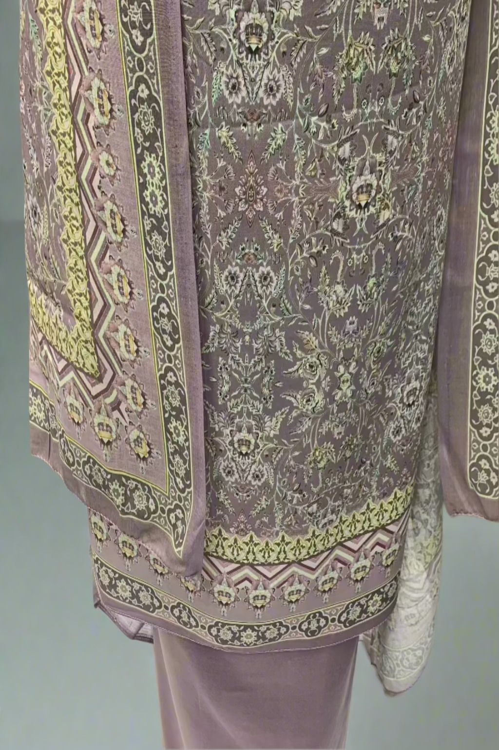 116 Floral Printed Cotton 3pc Unstitched Suit
