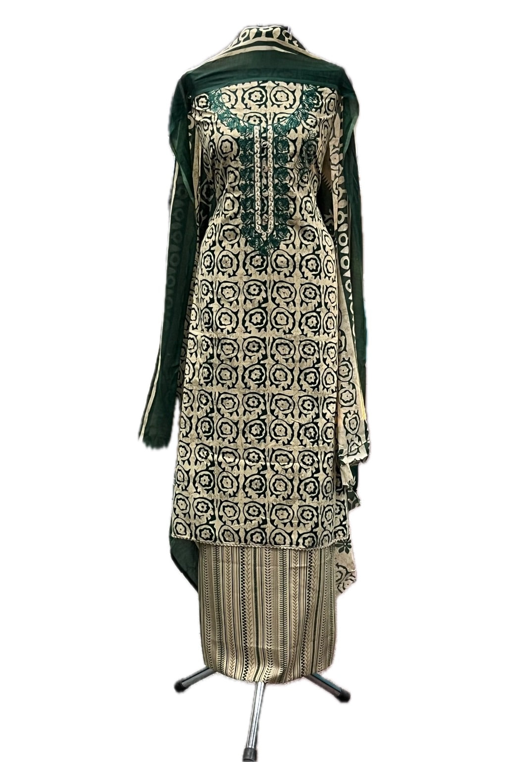 18903 Unstitched Cotton Suit