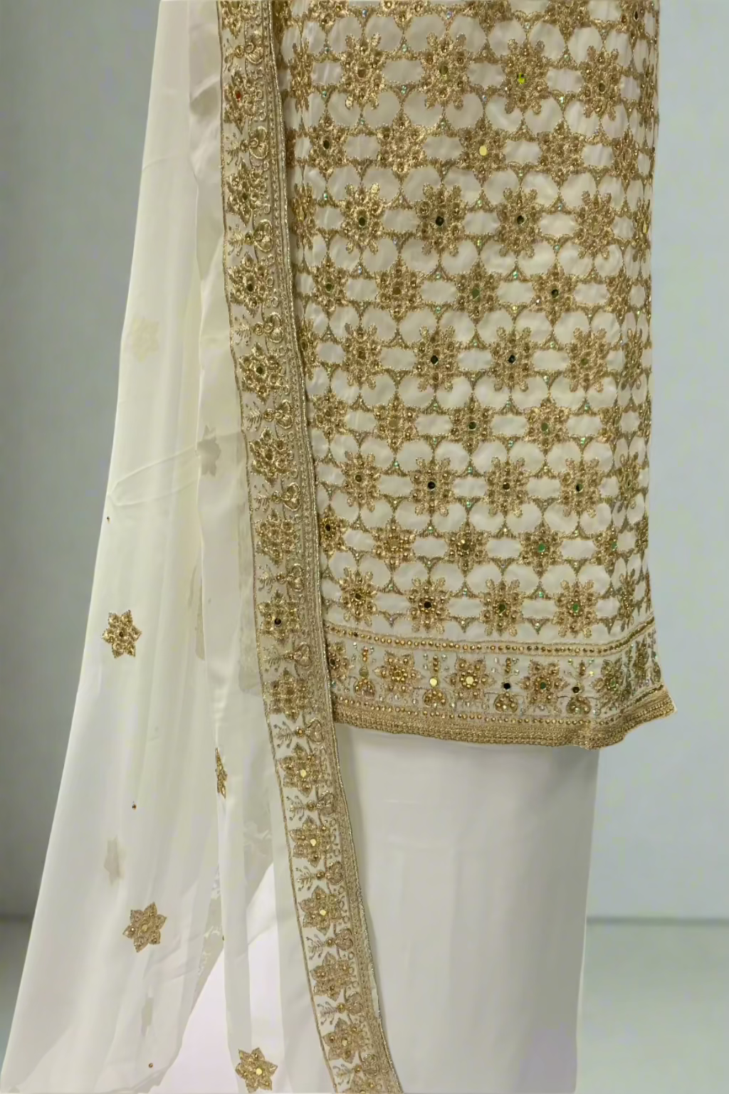 5578 Floral Gold Embroidery Georgette 4pc Unstitched Suit