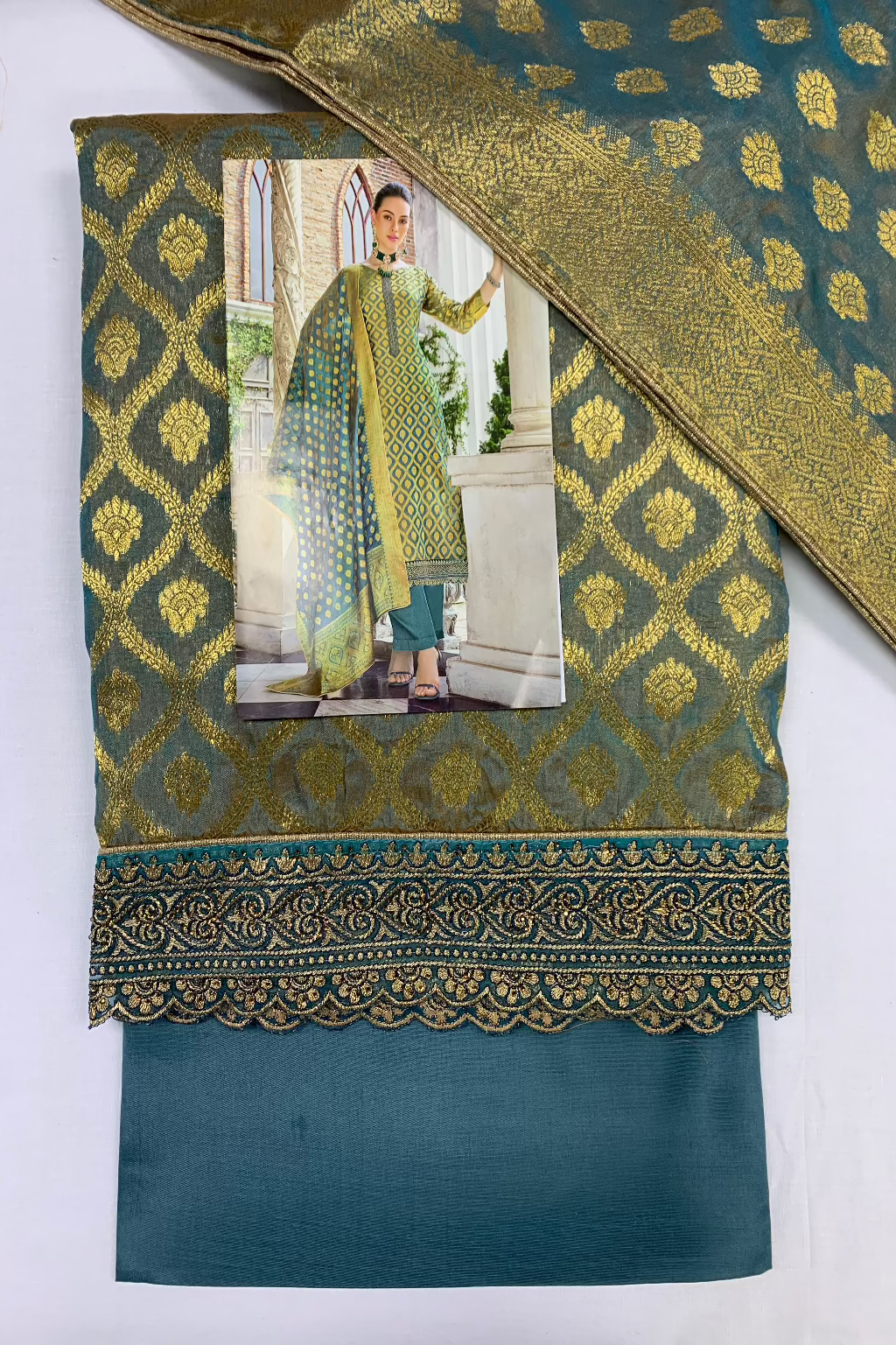 HIBA3 Ladies Banarsi Jacquard Embroidery 3pc Unstitched Suit