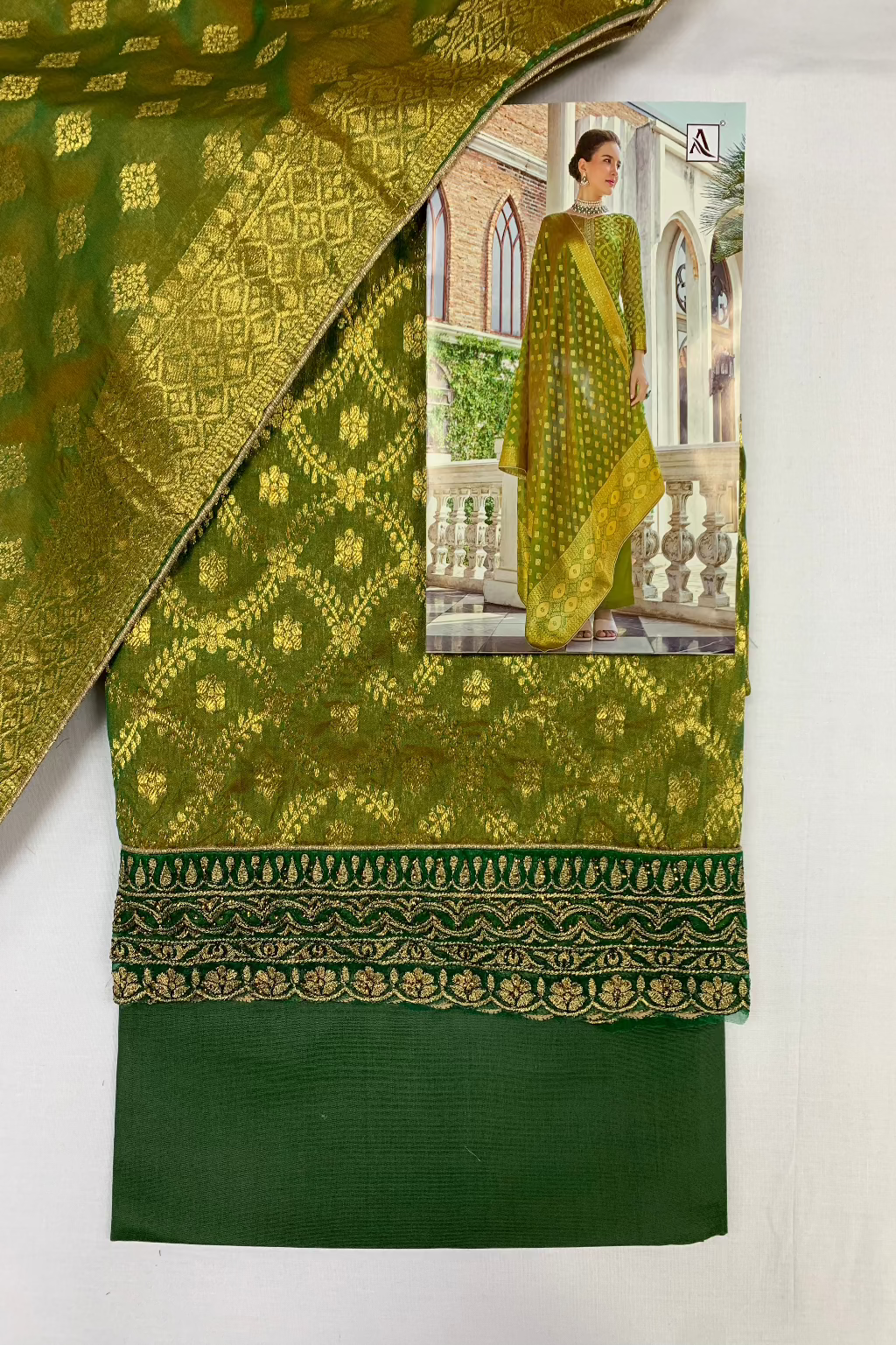 HIBA3 Ladies Banarsi Jacquard Embroidery 3pc Unstitched Suit