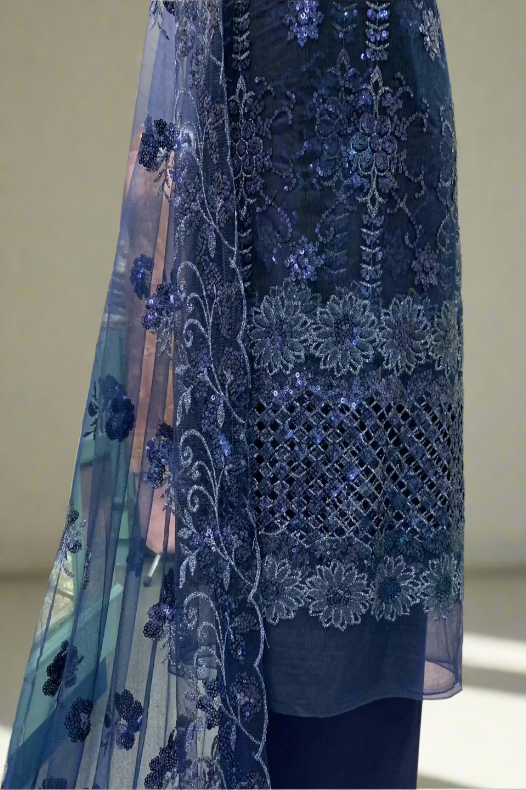 D26 Floral Sequin Embroidery Net 4pc Unstitched Suit