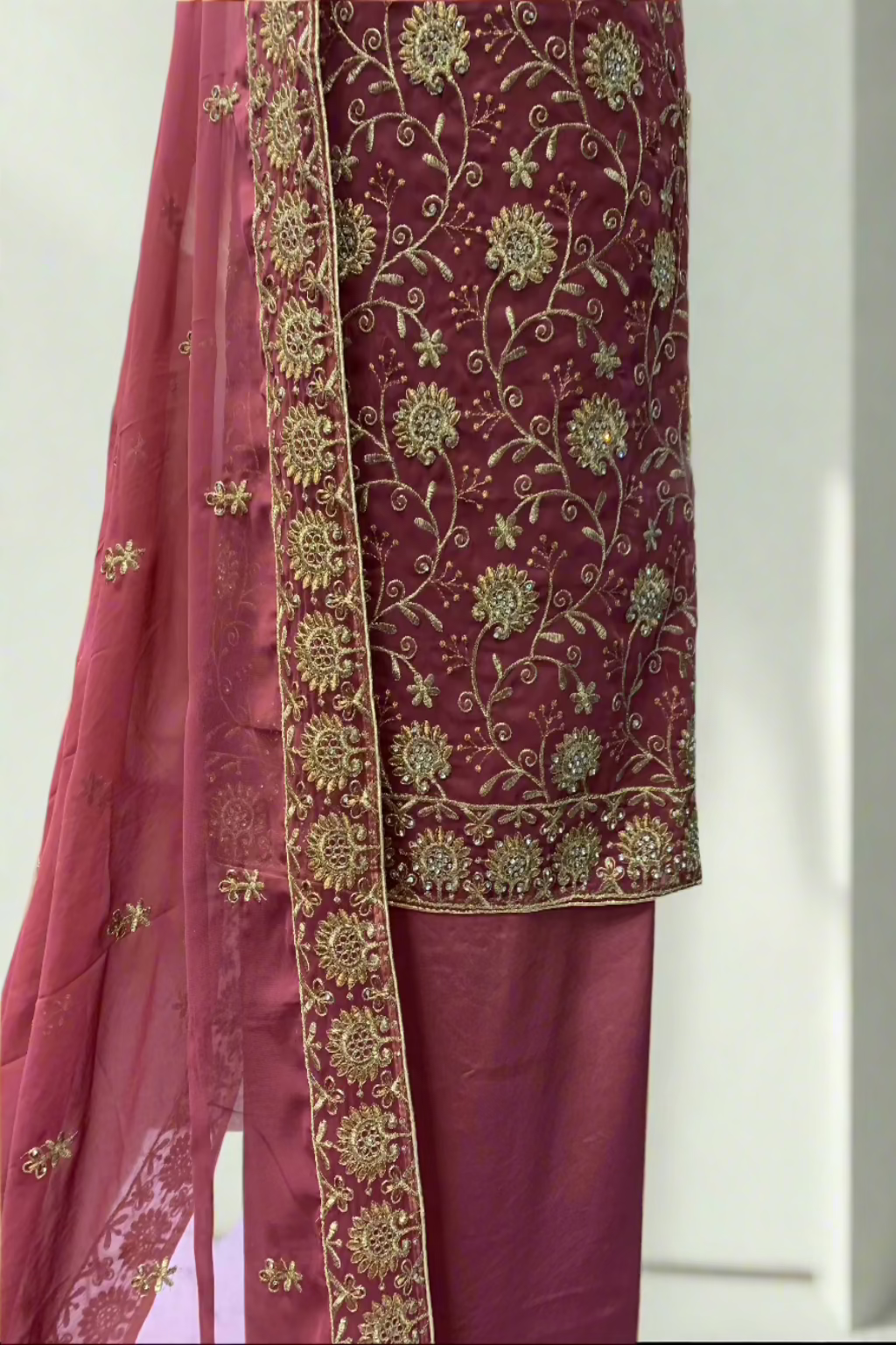 167 Gold Embroidery Georgette 4pc Unstitched Suit