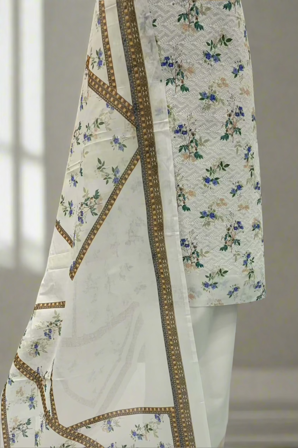 9466 Floral Print Embroidery Cotton 3pc Unstitched Suit