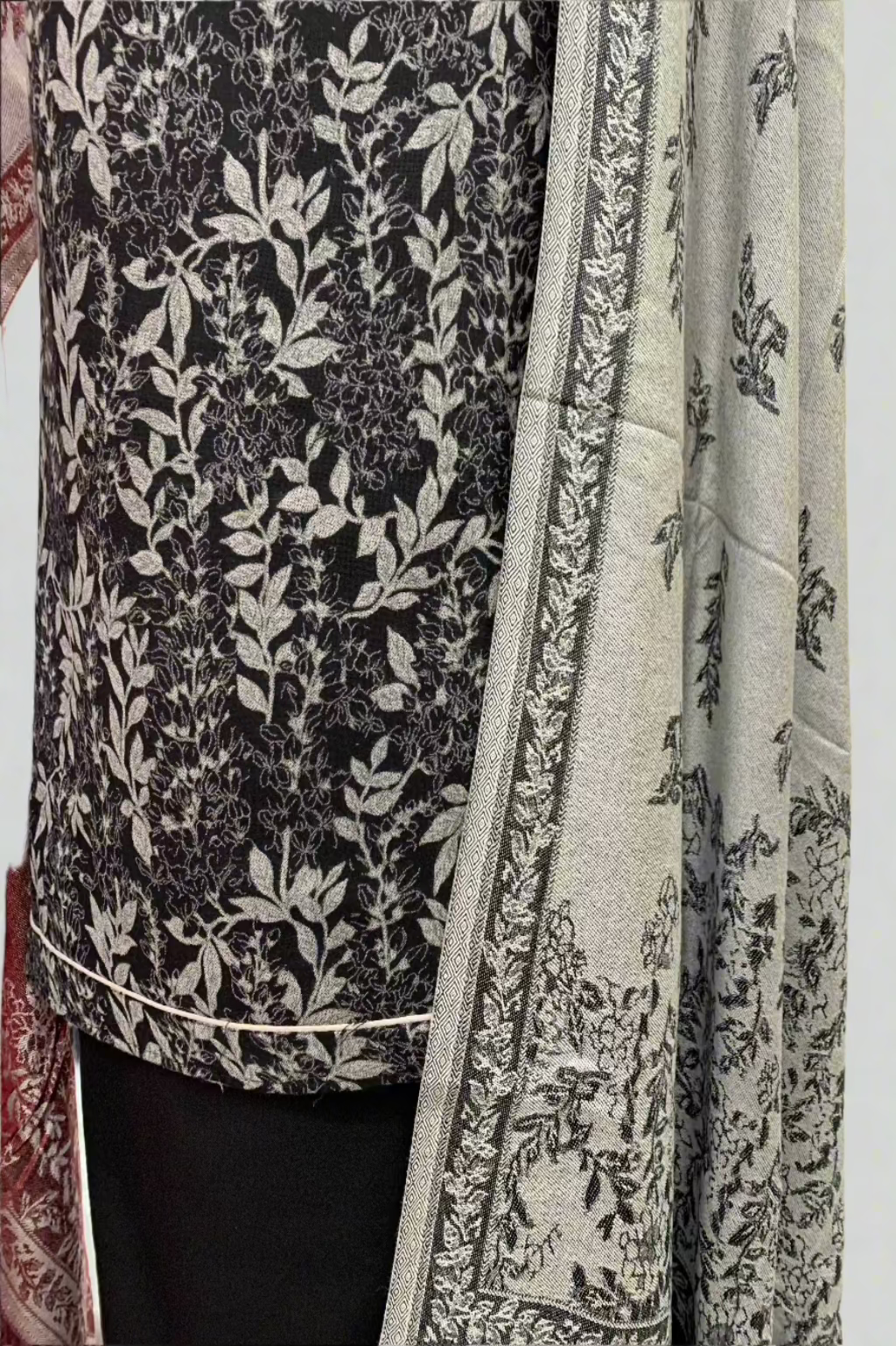 189 Leaf Print Alpine 3pc Warm Unstitched Suit