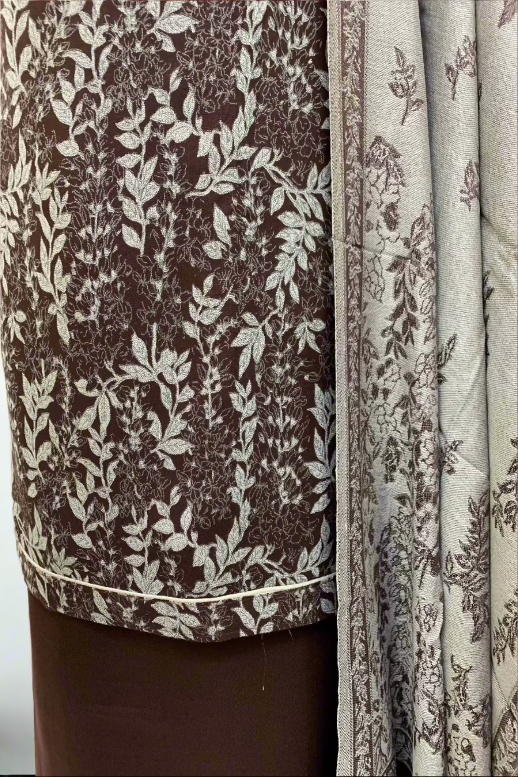 189 Leaf Print Alpine 3pc Warm Unstitched Suit