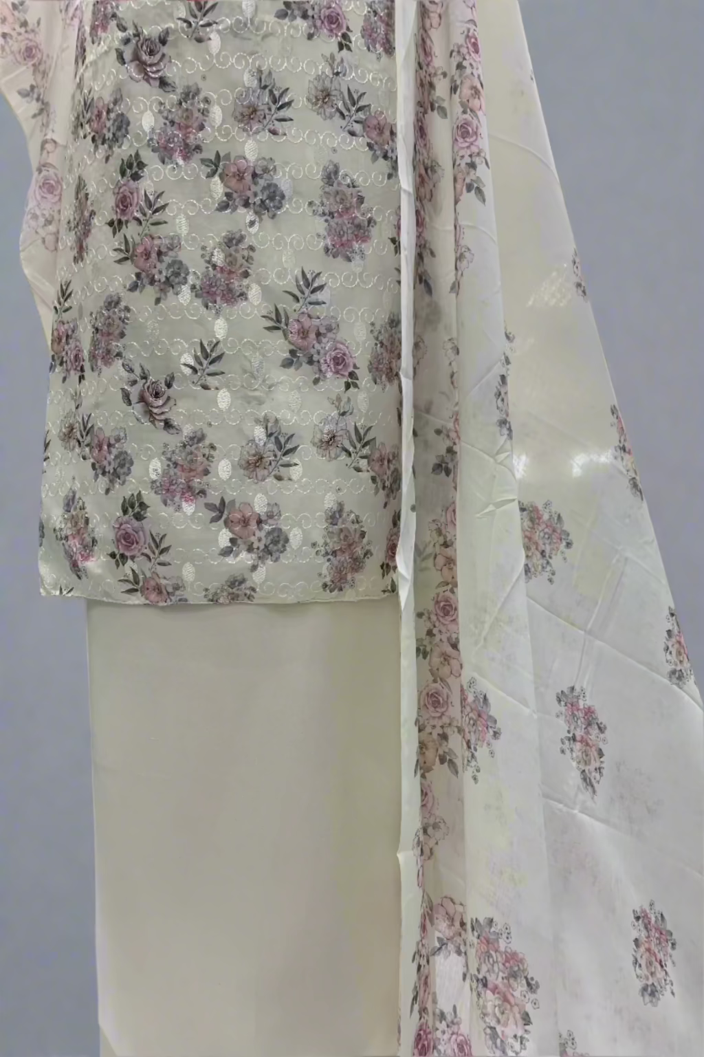 124 Floral Print Embroidery Cotton 3pc Unstitched Suit