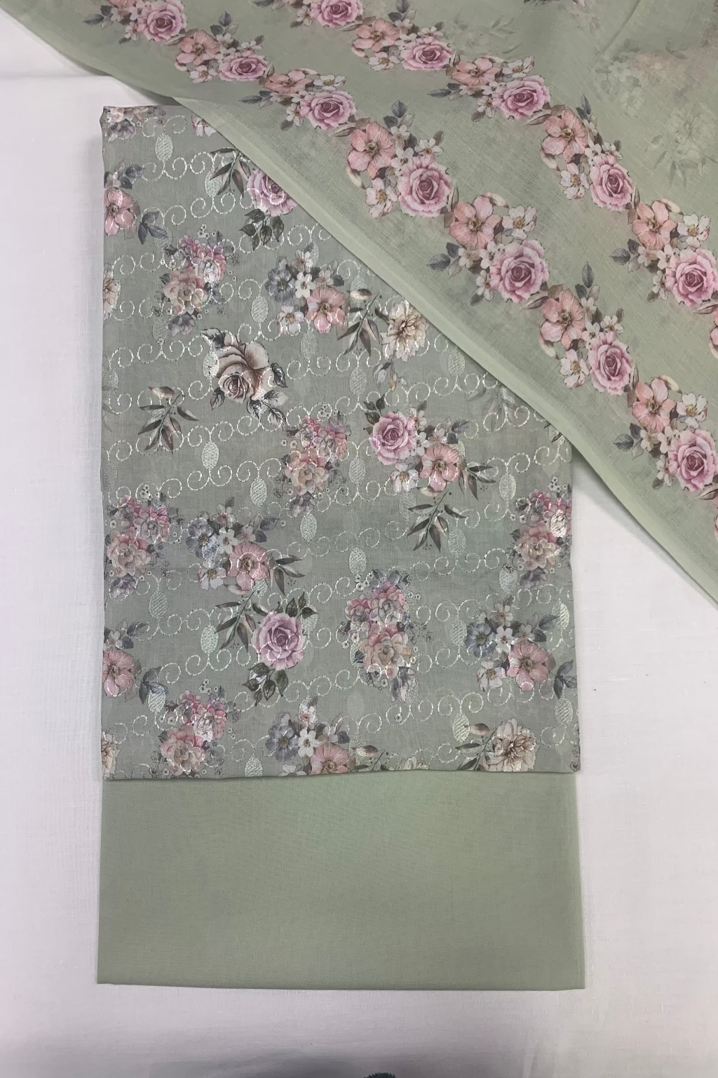 124 Floral Print Embroidery Cotton 3pc Unstitched Suit