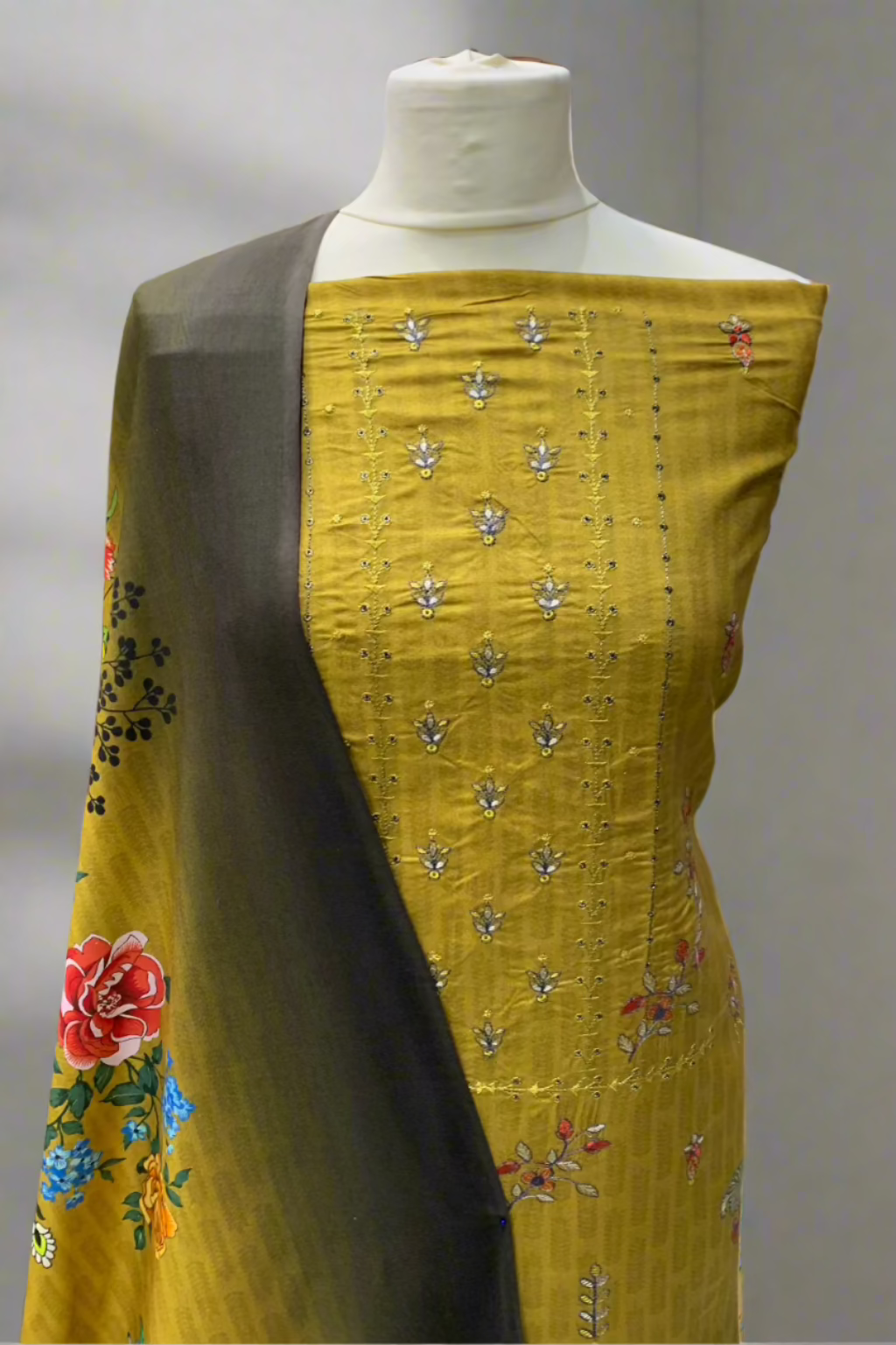 JN1 Floral Embroidery Printed Linen 3pc Unstitched Suit