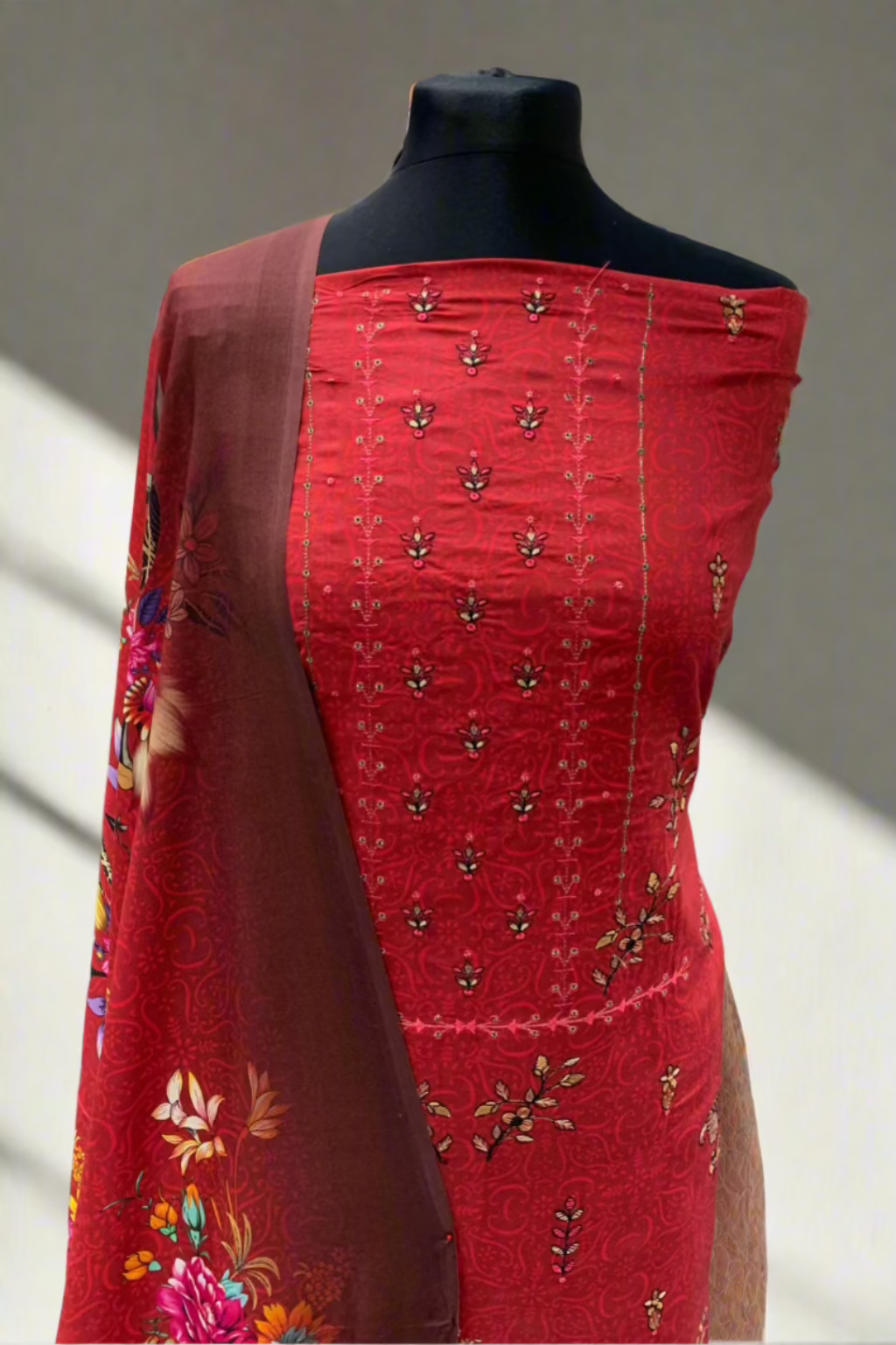 JN1 Floral Embroidery Printed Linen 3pc Unstitched Suit