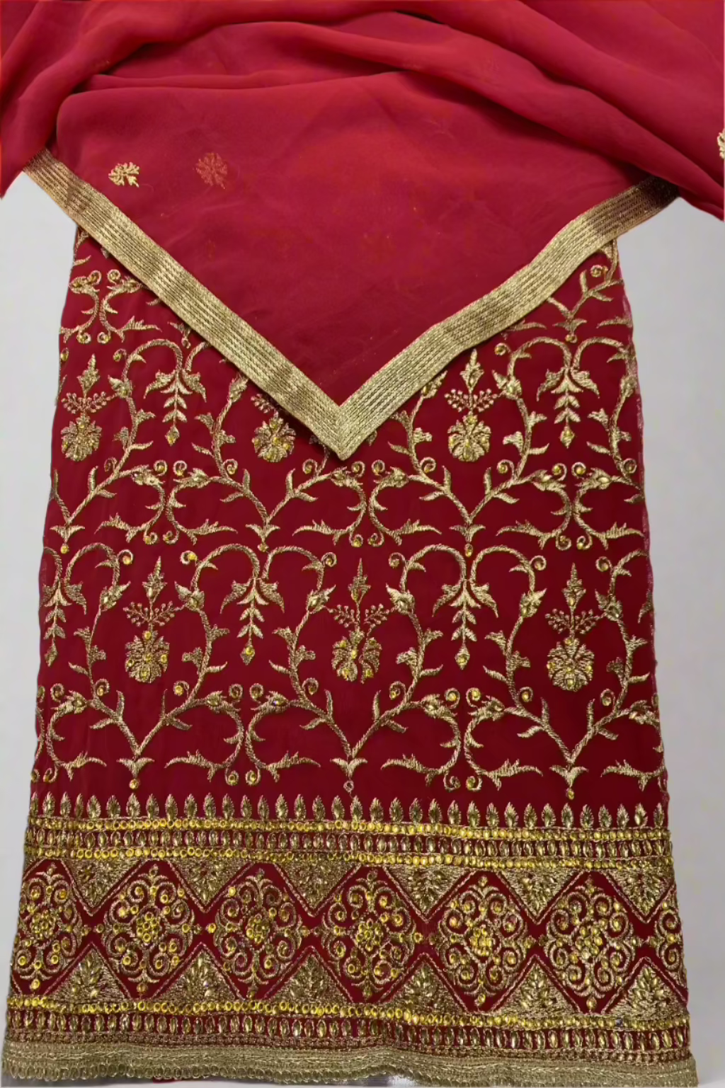 5957 Gold Embroidery & Gems Chiffon 4pc Unstitched Fancy Suit
