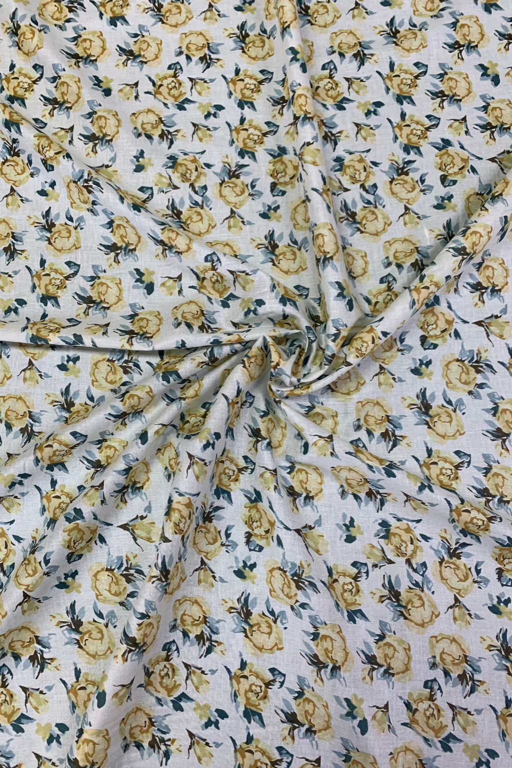 D63 Flower Print Polycotton Loose Fabric Per Metre