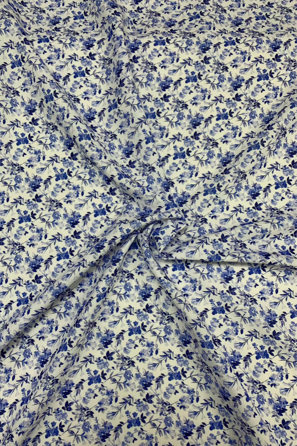 D64 Ditsy Floral Print Ocean Crepe Loose Fabric Per Metre