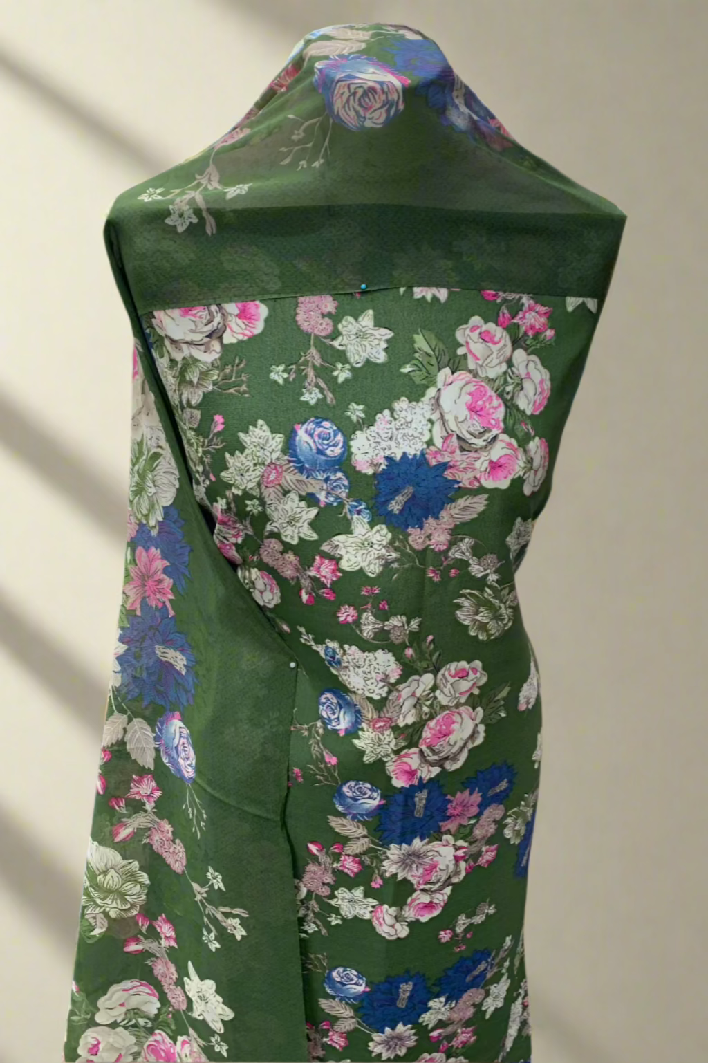 D68 Floral Print Unstitched Ladies Printed Koshibo Crepe 3pc Suit