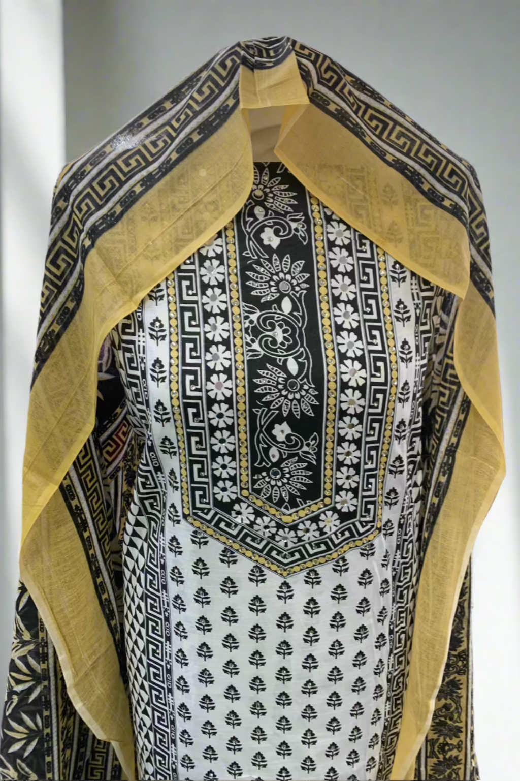 9527 Floral Print Cotton 3pc Unstitched Suit with Diamante