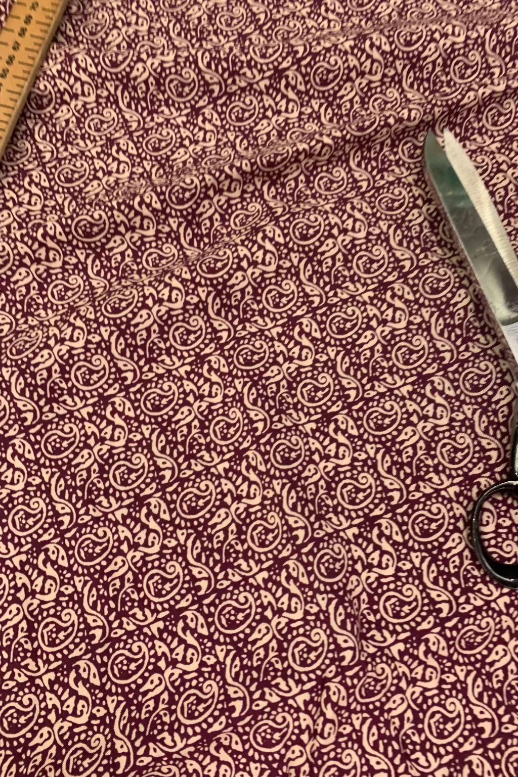 Printed Loose Viscose Dress Fabric 4 Metres
