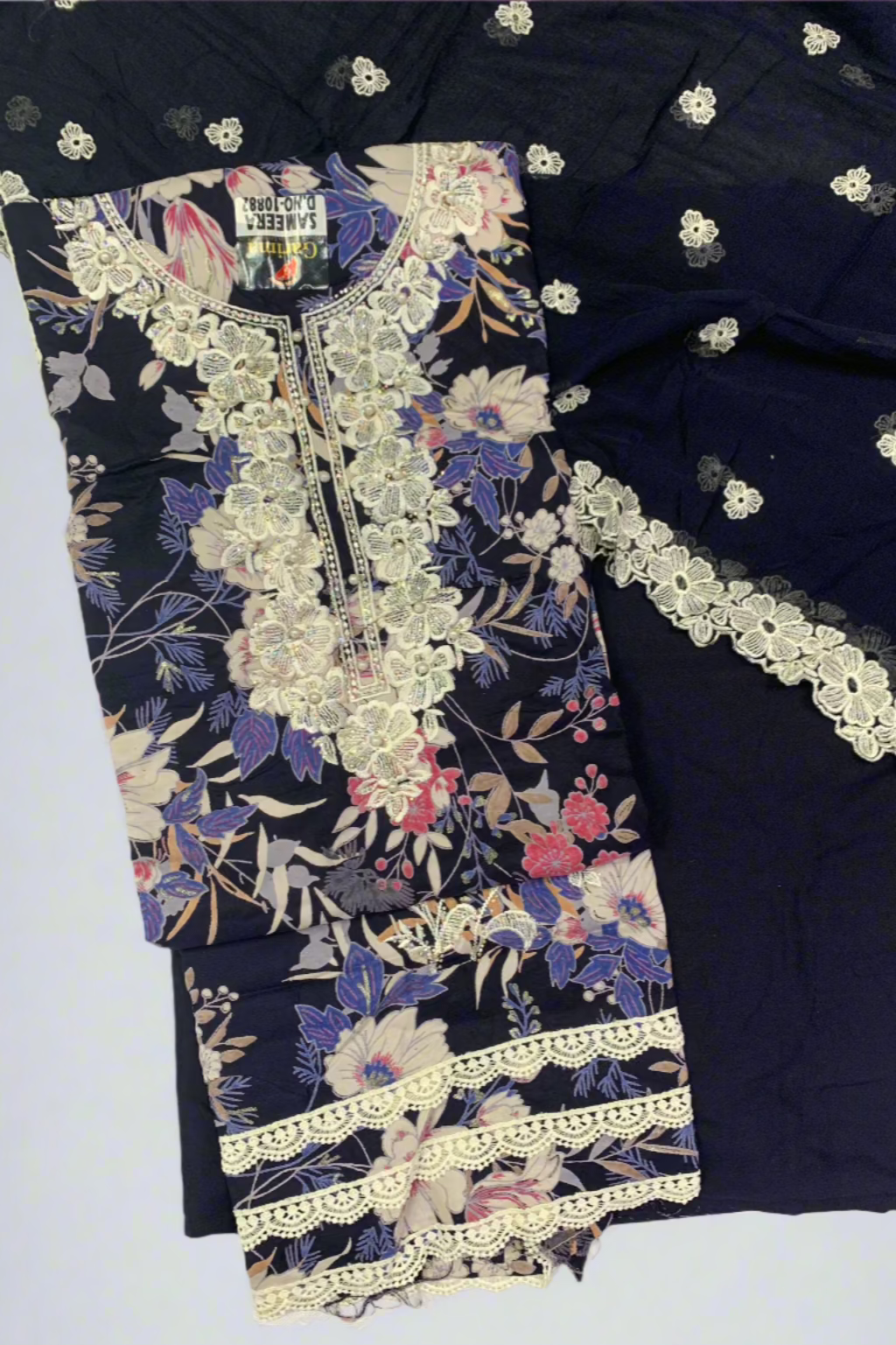 10882 Embroidery & Lace Detail Floral Cotton 3pc Unstitched Suit
