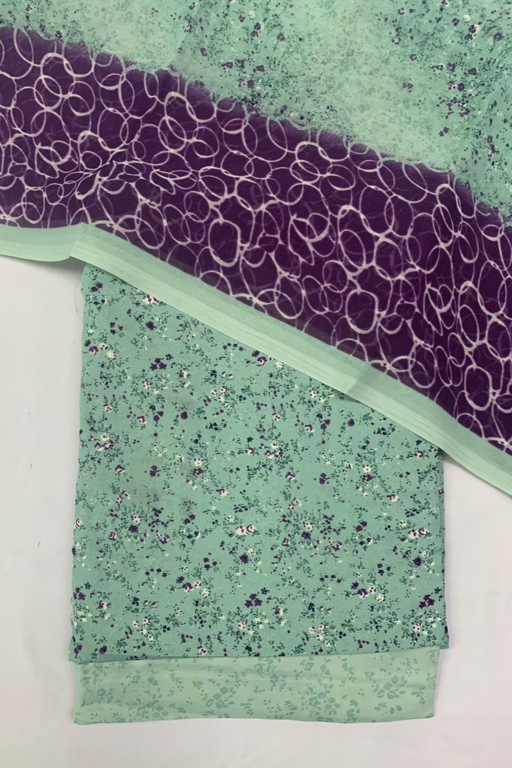 5977 Crepe Ditsy Floral Print 3pc Unstitched Suit