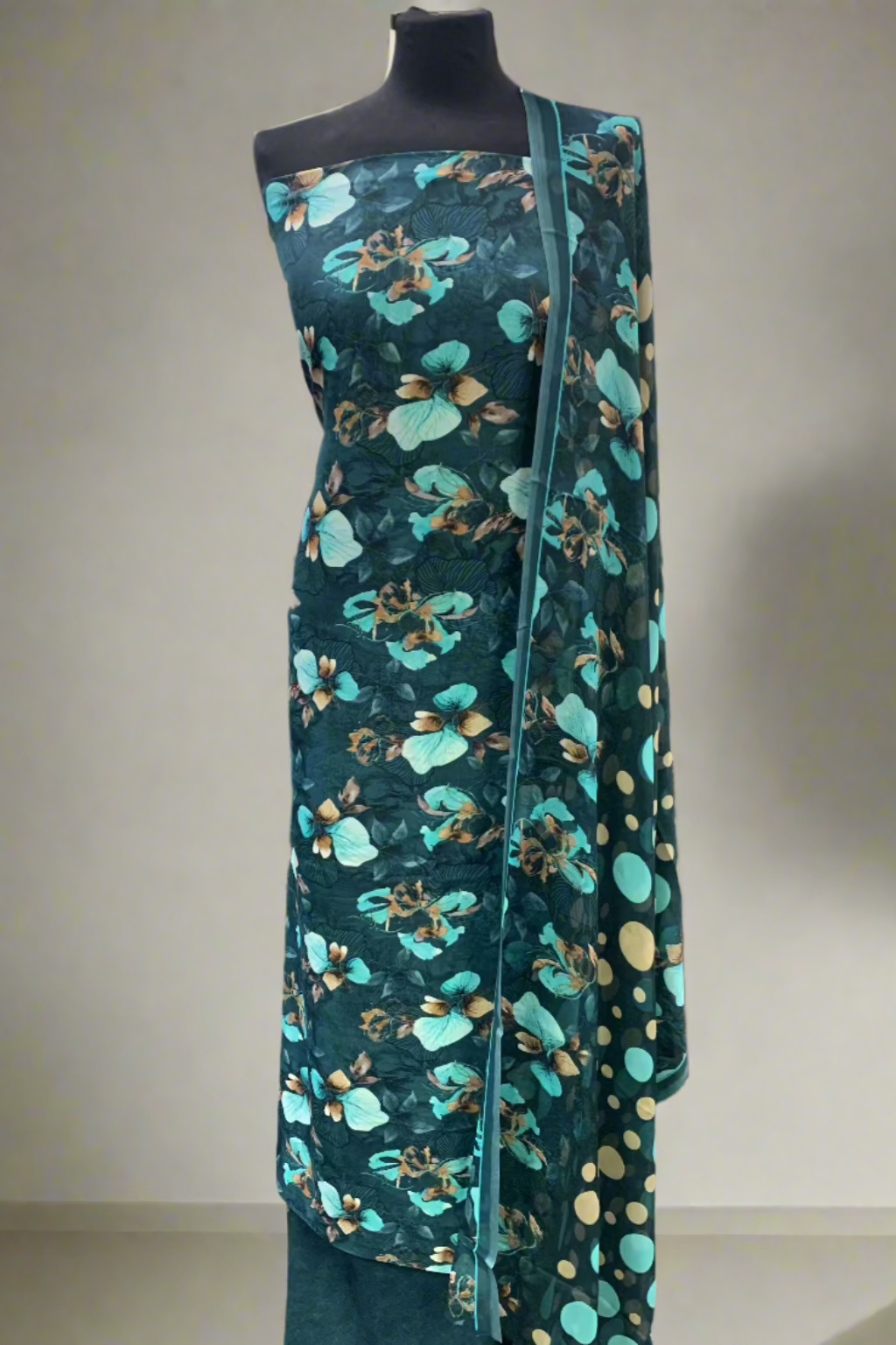5976 Large Flower Print 3pc Unstitched Crepe Suit