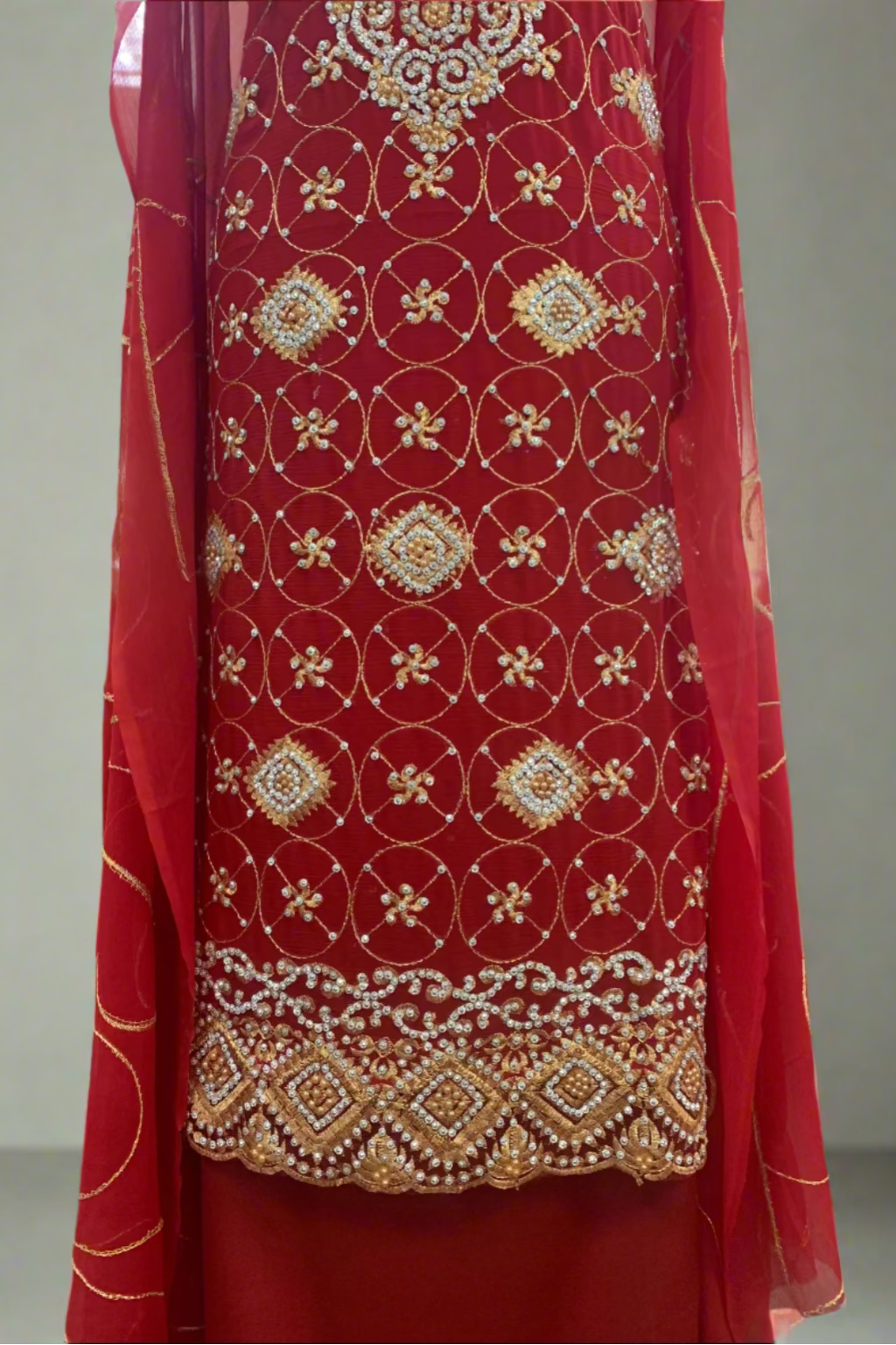 1351 Gold Embroidery & Diamante 4pc Net Suit