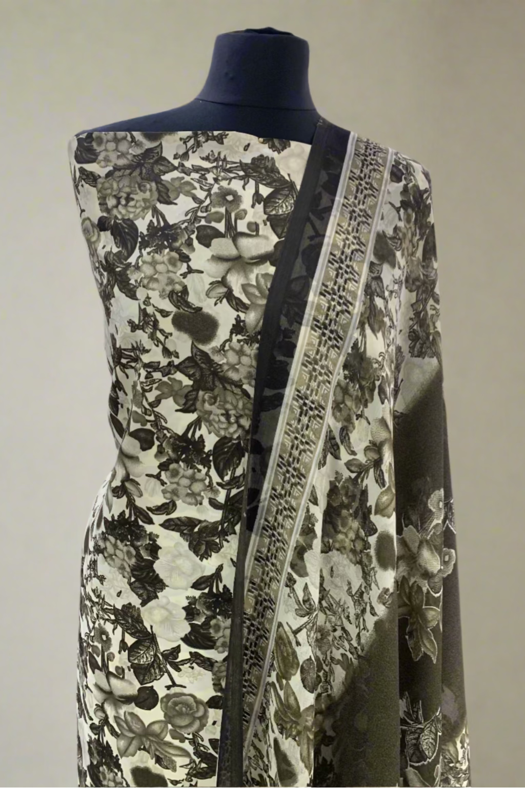 D163 Floral Print 3pc Unstitched Crepe Suit