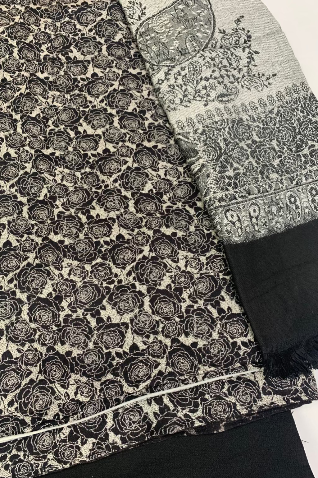 178 Monochrome Printed 3pc Warm Alpine Unstitched Suit