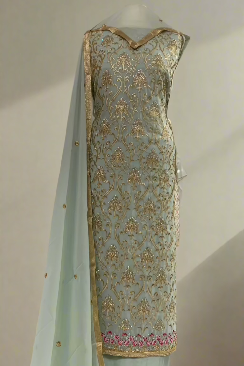 5954 Gold Embroidery & Gems Chiffon 4pc Unstitched Fancy Suit