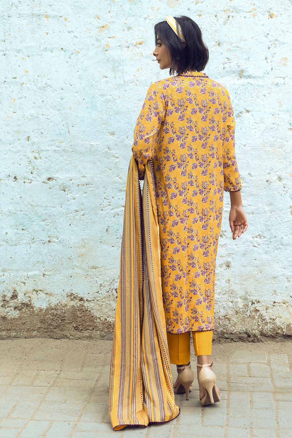 Unstitched Printed Linen Suit Salwar Kameez Gul Ahmed LT-32011 B
