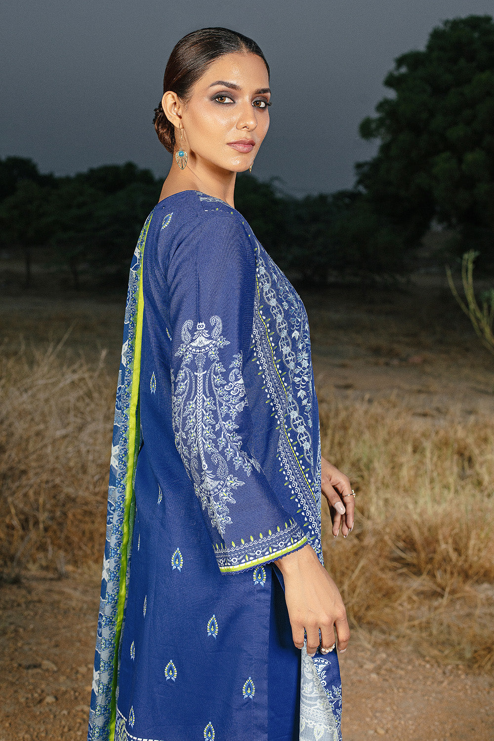 Unstitched Digital Printed Cotton Net Salwar Kameez Suit Gul Ahmed CD-32009