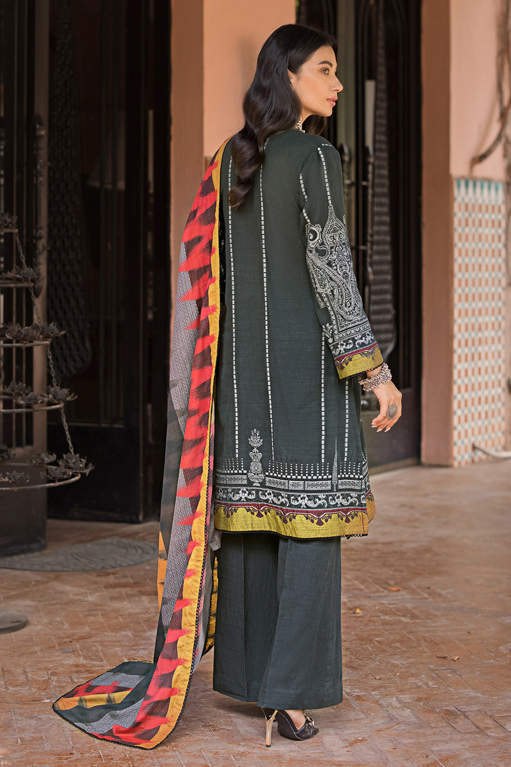 Unstitched Digital Printed Cotton Net Salwar Kameez Suit Gul Ahmed MJ-32072