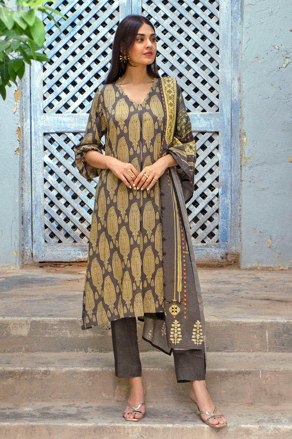 Unstitched Digital Printed Dobby Linen Salwar Kameez Suit Gul Ahmed LT-32023 A
