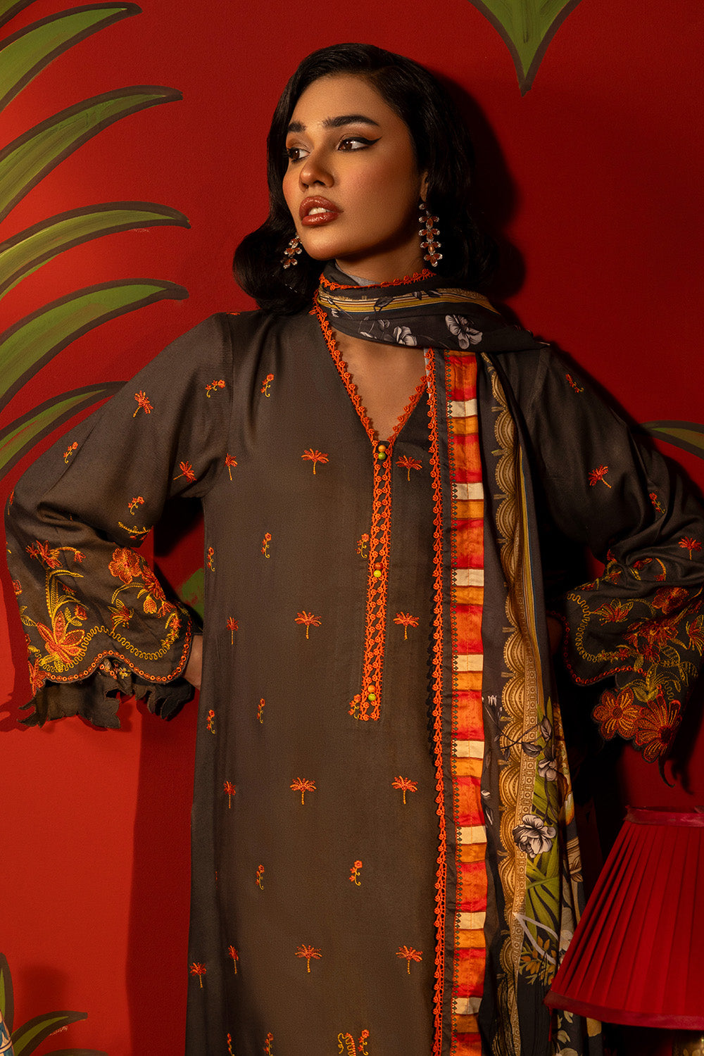 Unstitched Digital Printed Linen Salwar Kameez Suit Gul Ahmed LT-32005