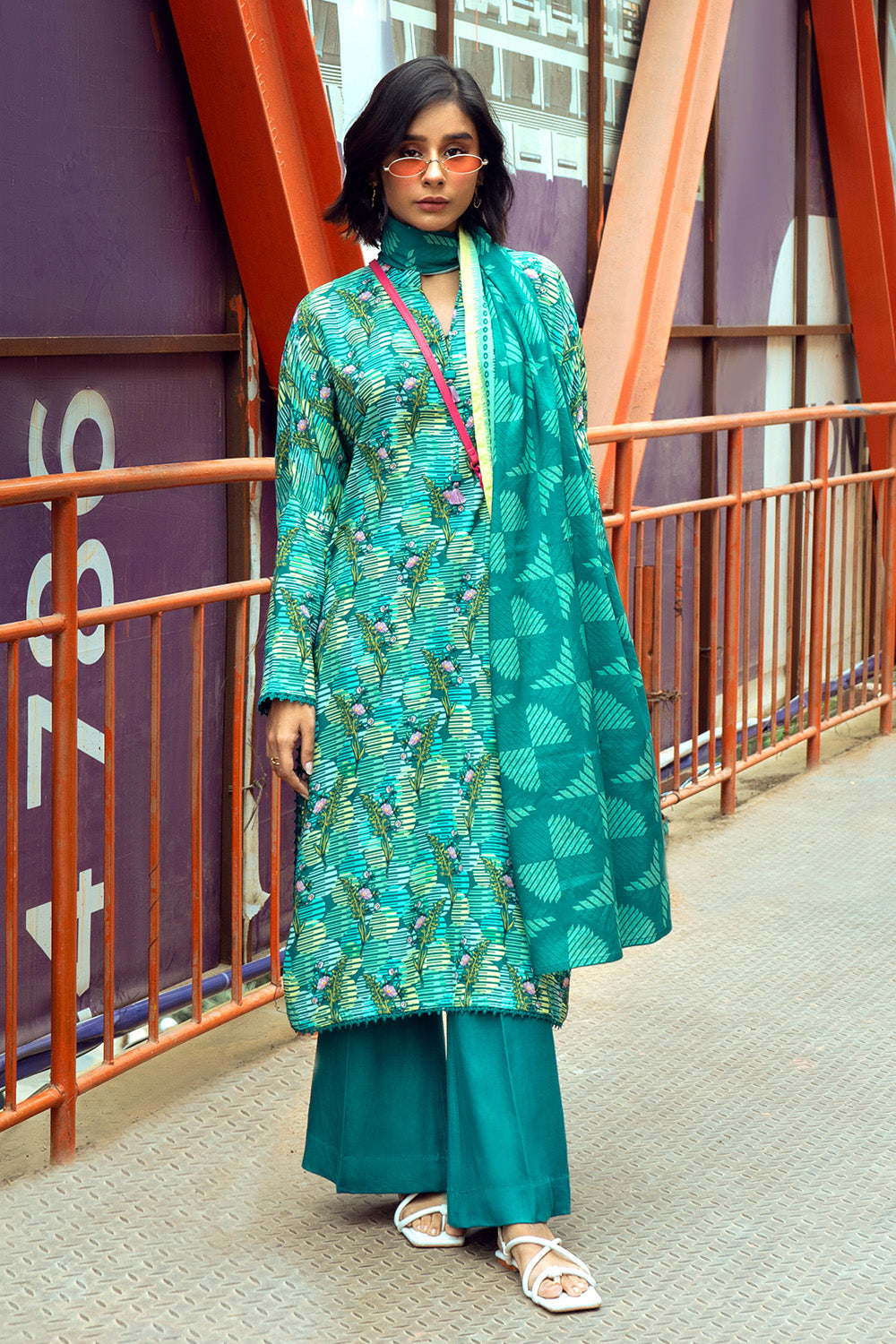 Unstitched Digital Printed Linen Salwar Kameez Suit Gul Ahmed LT-32009 A