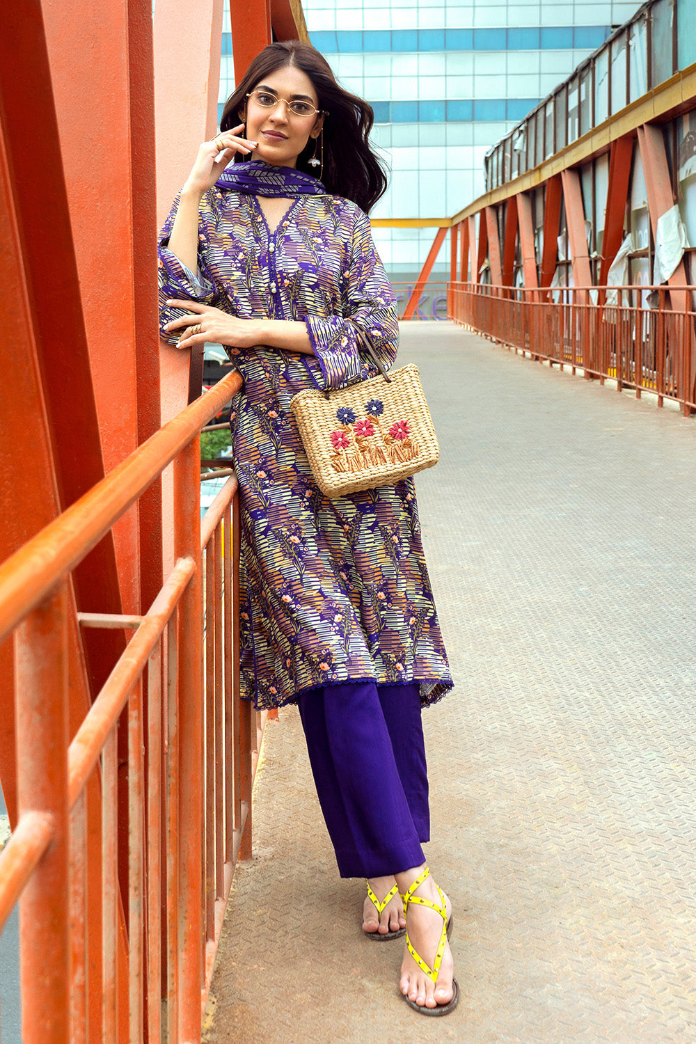 Unstitched Digital Printed Linen Salwar Kameez Suit Gul Ahmed LT-32009 B