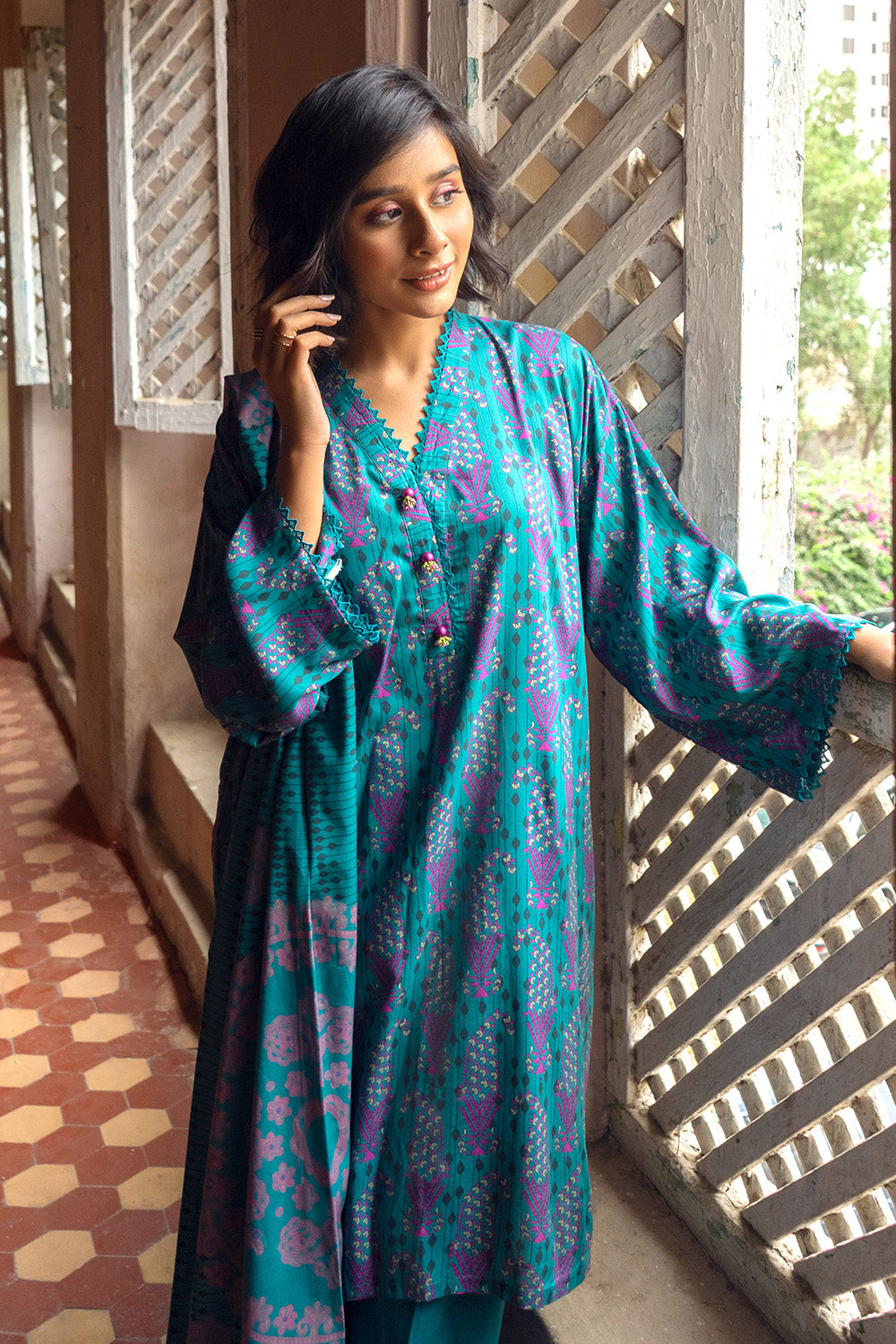 Unstitched Digital Printed Linen Salwar Kameez Suit Gul Ahmed LT-32010 A