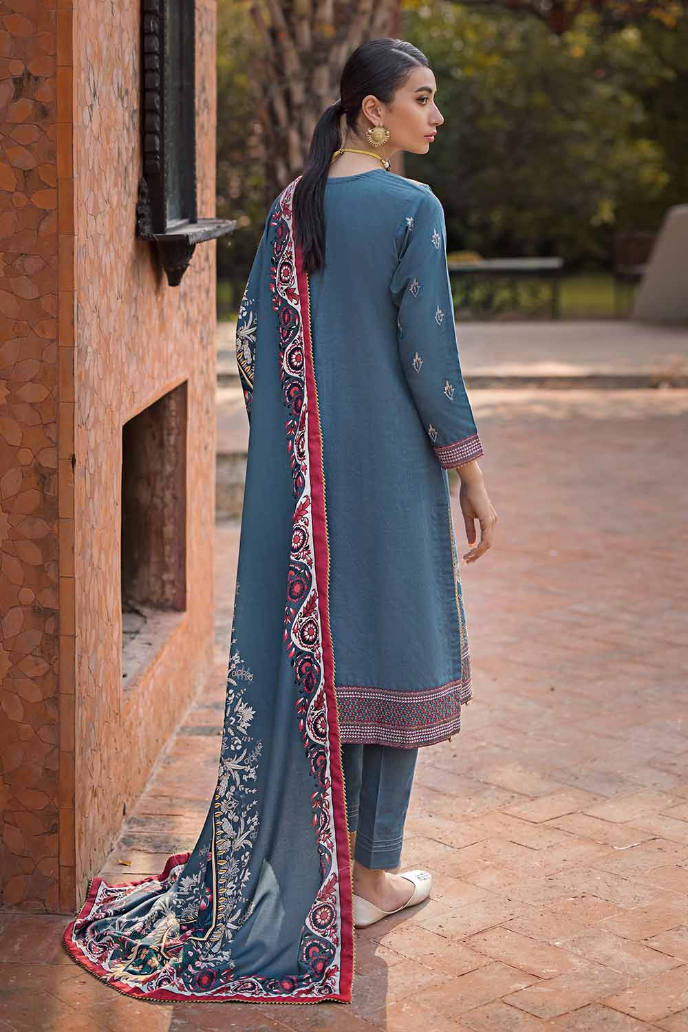 Unstitched Digital Printed Pashmina Salwar Kameez Suit Gul Ahmed AP-32036