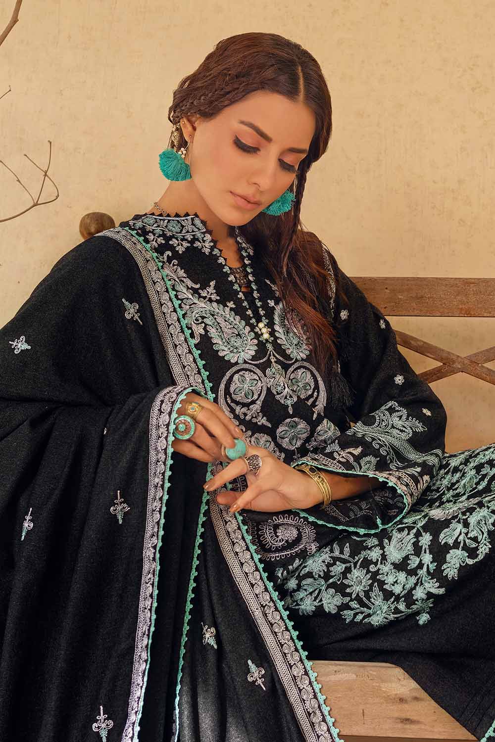Unstitched Embroidered Linen Salwar Kameez Suit Gul Ahmed RC-32001