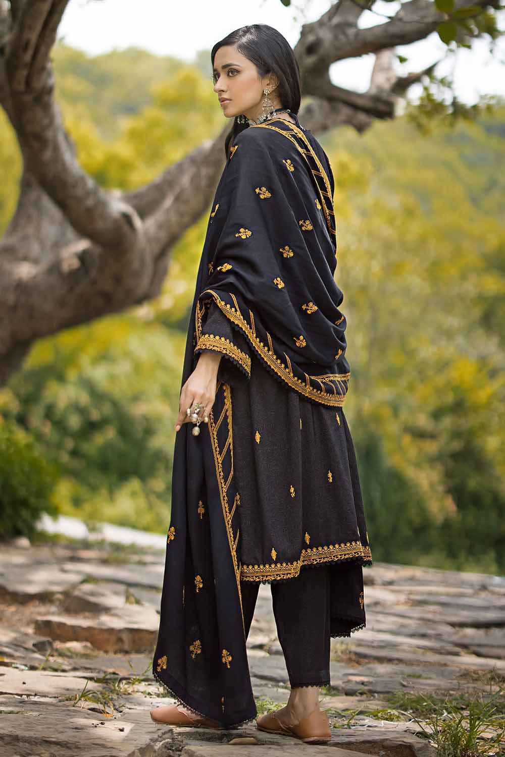 Unstitched Embroidered Pashmina Salwar Kameez Suit Gul Ahmed AP-32058