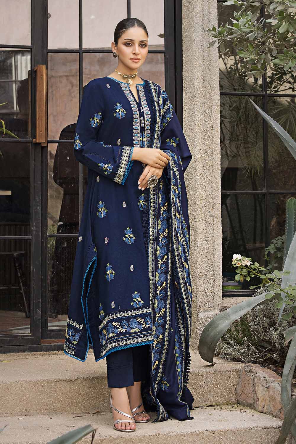 Unstitched Embroidered Pashmina Shawl Salwar Kameez Suit Gul Ahmed AP-32070