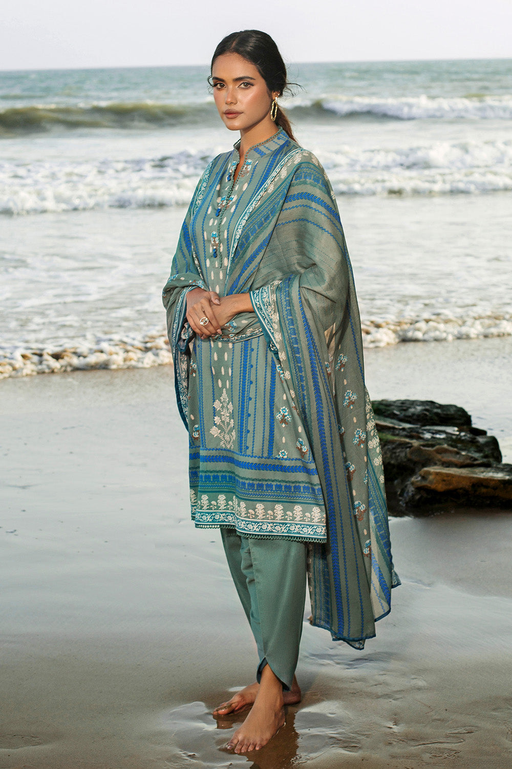 Unstitched Printed Cotton Net Salwar Kameez Suit Gul Ahmed CD-32001 B