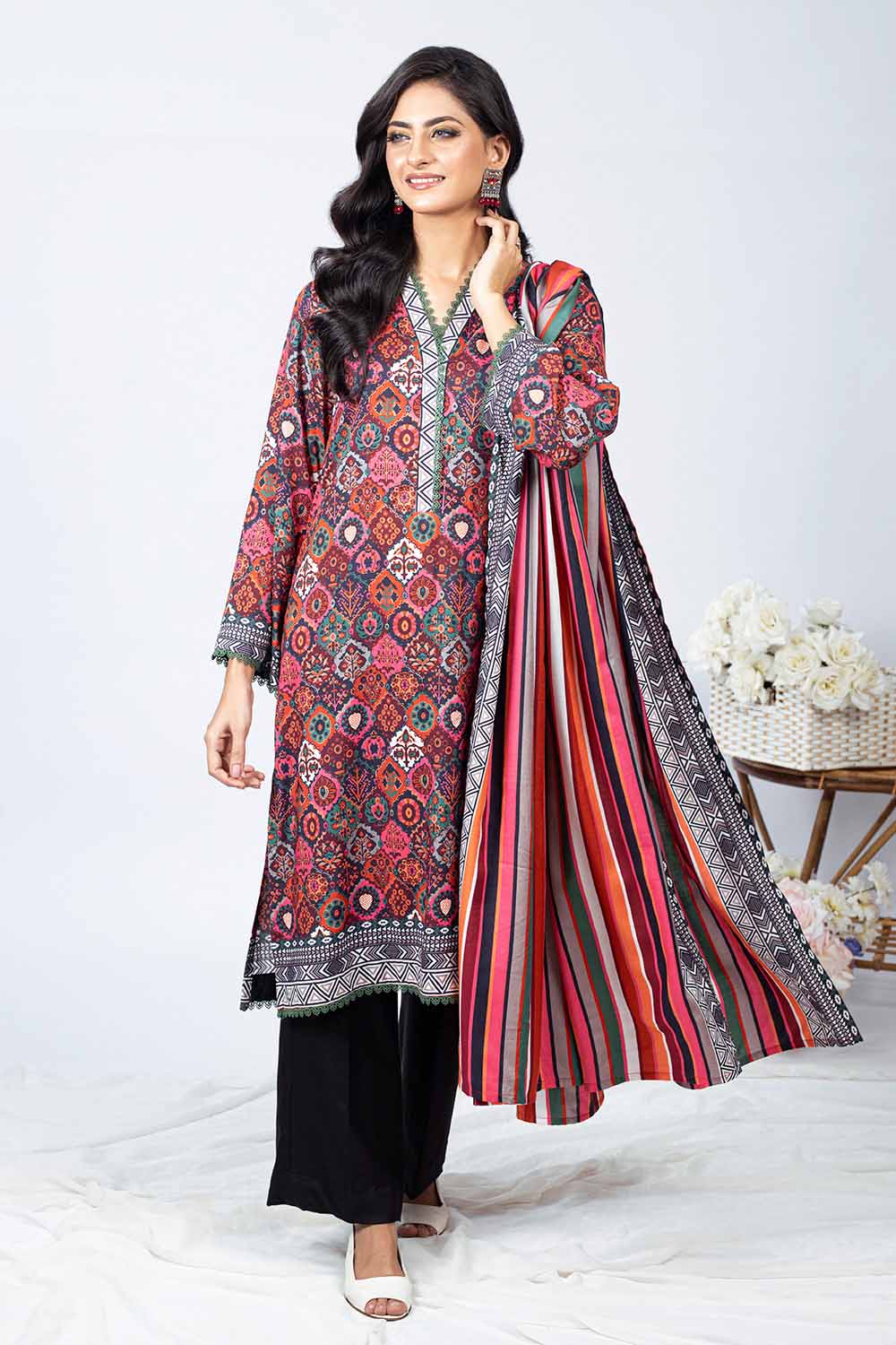 Unstitched Printed Linen Salwar Kameez Suit Gul Ahmed WNS-32217 A