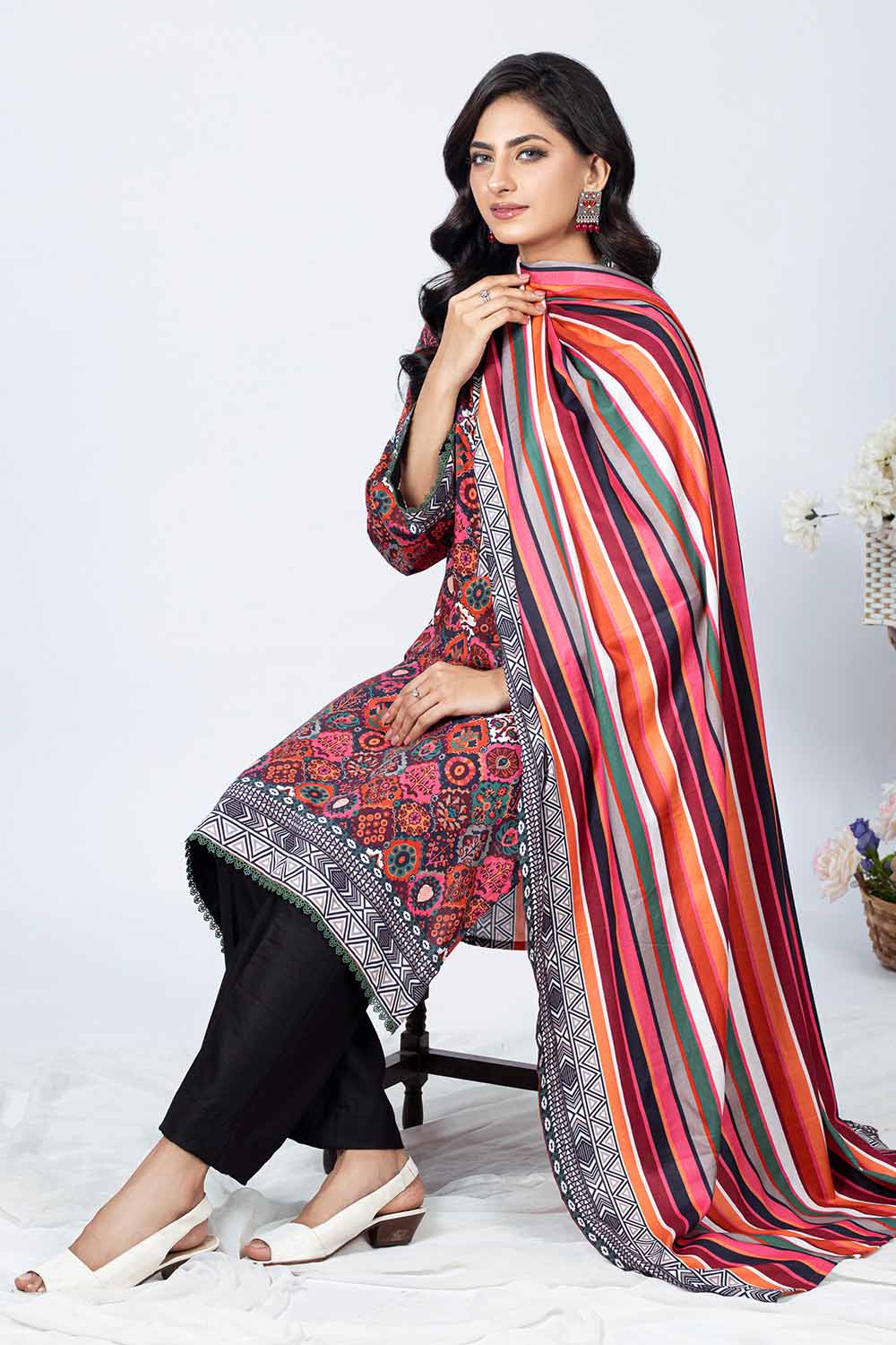 Unstitched Printed Linen Salwar Kameez Suit Gul Ahmed WNS-32217 A
