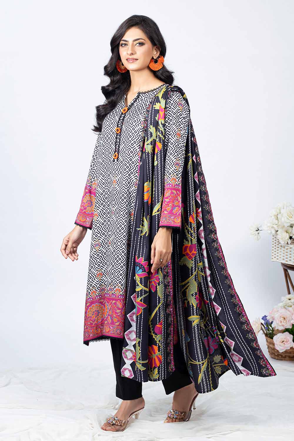 Unstitched Printed Linen Salwar Kameez Suit Gul Ahmed WNS-32229 A