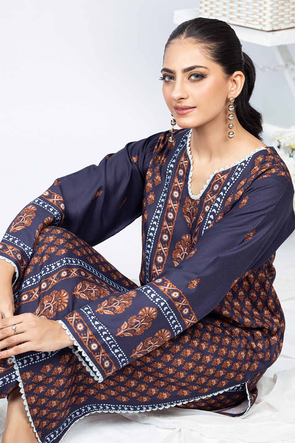 Unstitched Printed Twill Linen Salwar Kameez Suit Gul Ahmed WNSS-32011