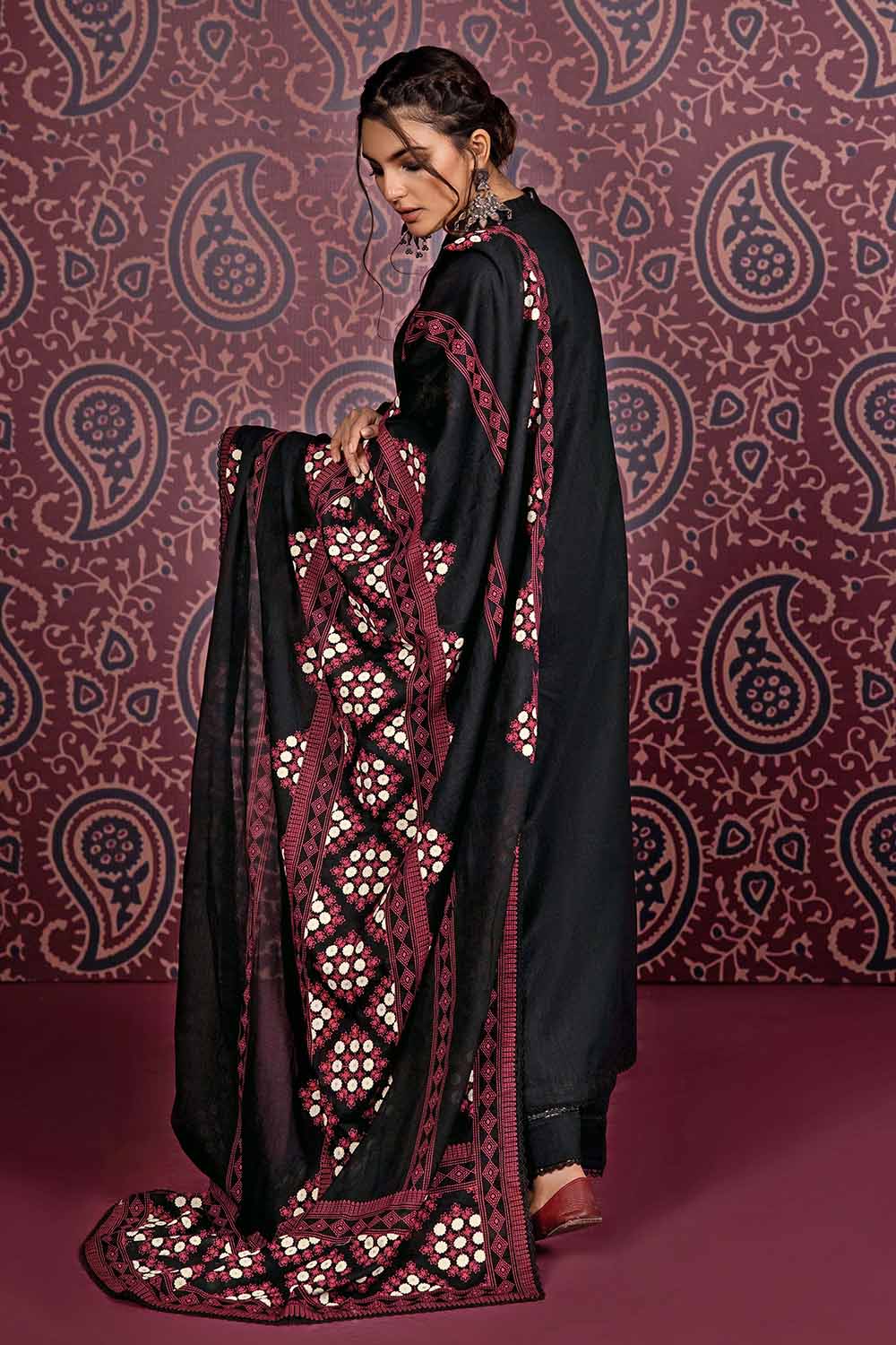 Unstitched Silver & Lacquer Printed Salwar Kameez Suit Gul Ahmed CN-32030