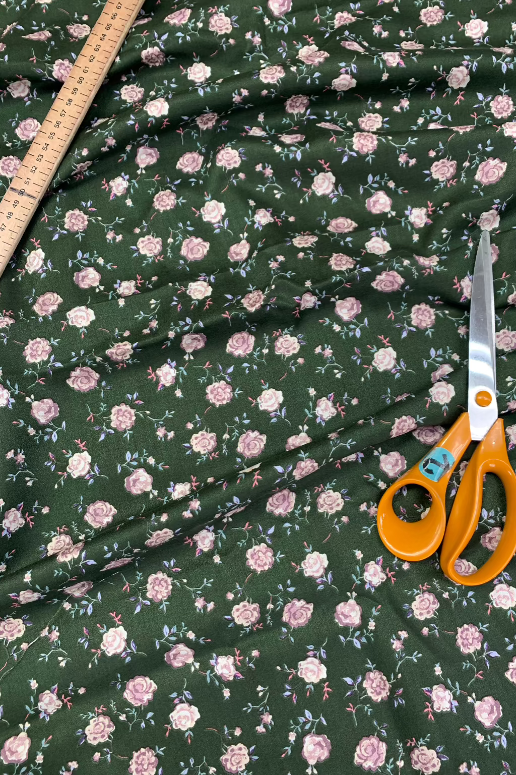 Quality Printed Loose Viscose Dress Fabric 4 Metres