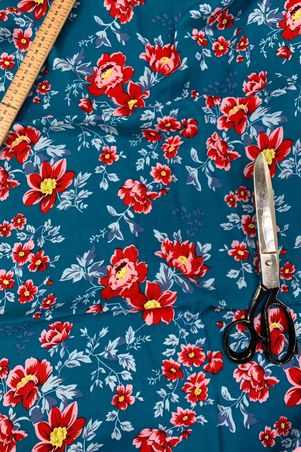 Quality Printed Loose Viscose Dress Fabric 4 Metres