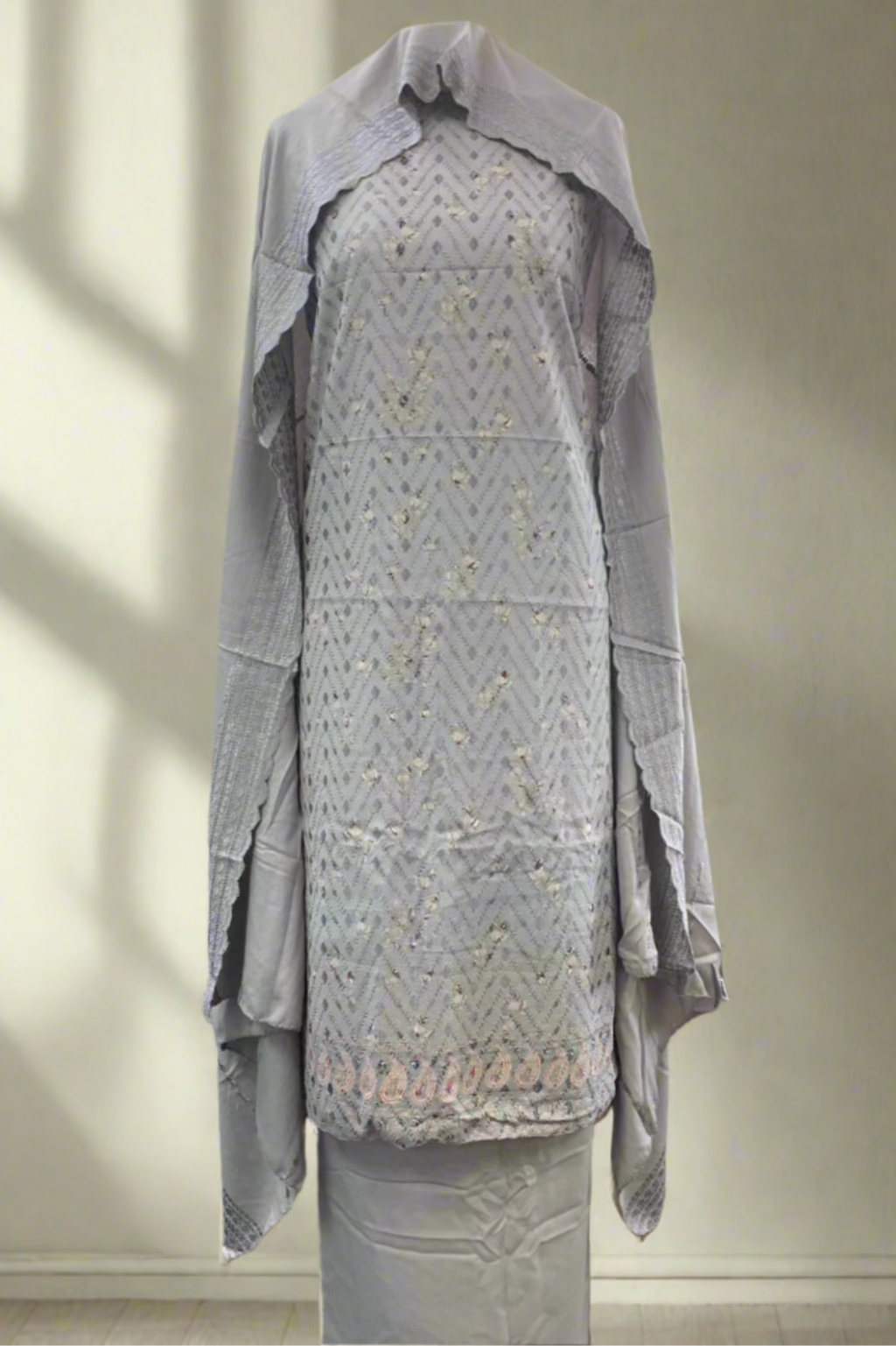 192 Floral Print Embroidered Alpine 3pc Warm Unstitched Suit